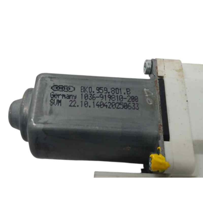 ELEVALUNAS DELANTERO IZQUIERDO