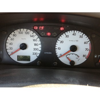 citroën xsara berlina del año 2002