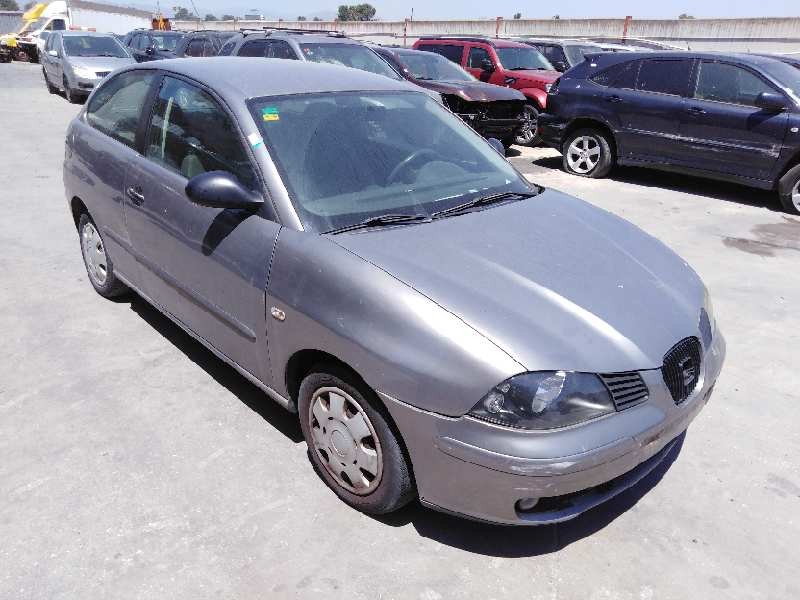 seat ibiza (6l1) del año 2004