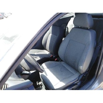 seat ibiza (6l1) del año 2004