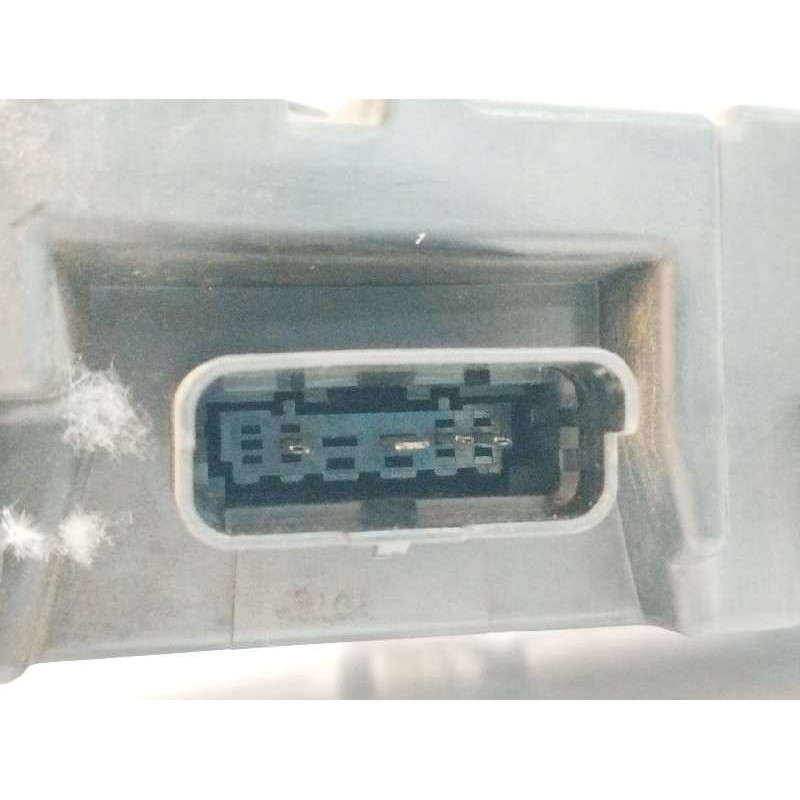 PILOTO DELANTERO IZQUIERDO