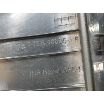 Recambio de molduras delanteras para ford focus lim. 1.0 ecoboost cat referencia OEM IAM F1EB18835J MARCO RADIO 