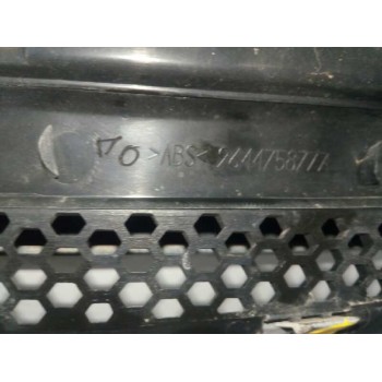 Recambio de rejilla delantera para peugeot partner (s2) 2.0 hdi cat referencia OEM IAM 9644758777  