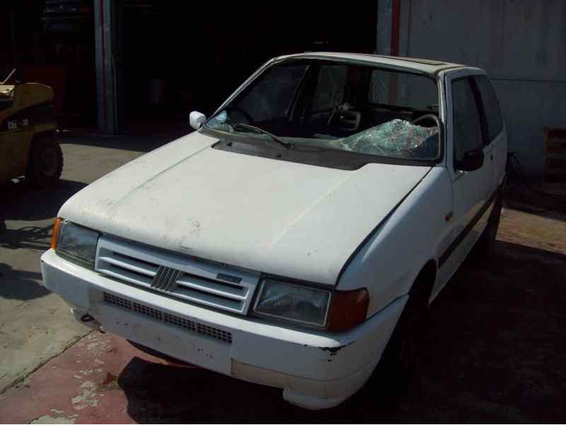 FIAT UNO (146)