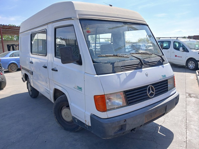 MERCEDES-BENZ MB 100 D CAJA CERRADA / COMBI