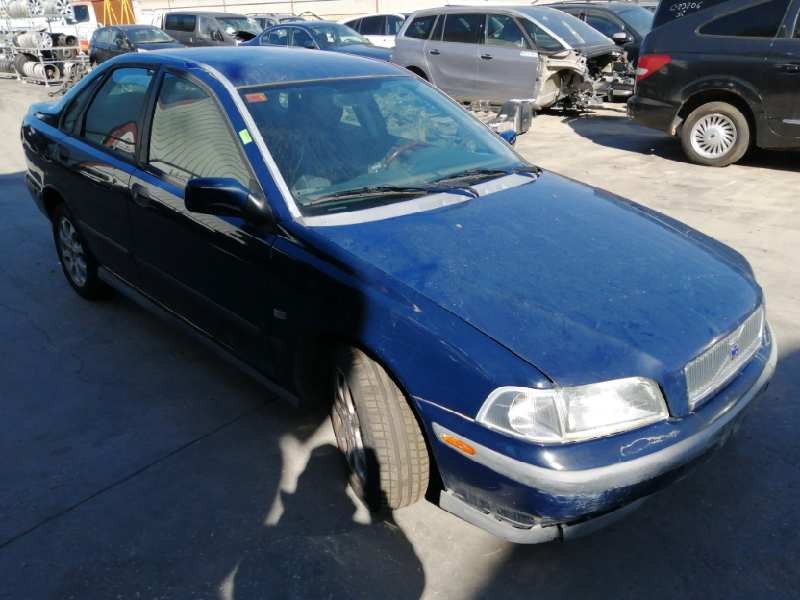 VOLVO S40 BERLINA