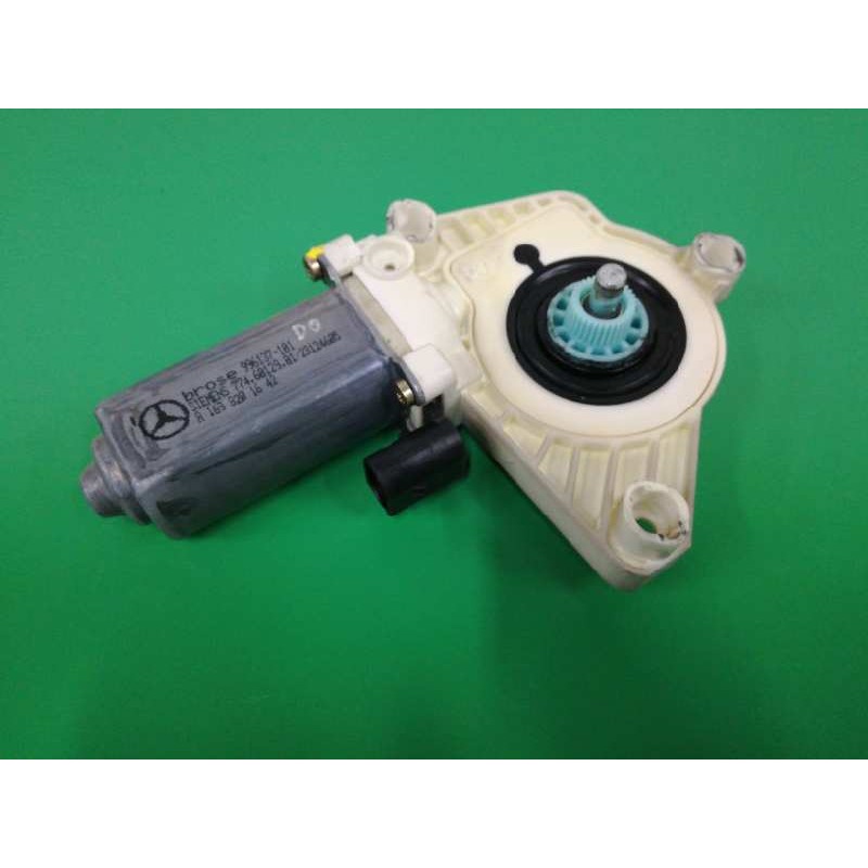 Recambio de motor elevalunas delantero derecho para mercedes-benz clase a (w169) a 200 cdi (169.308) referencia OEM IAM A1698201