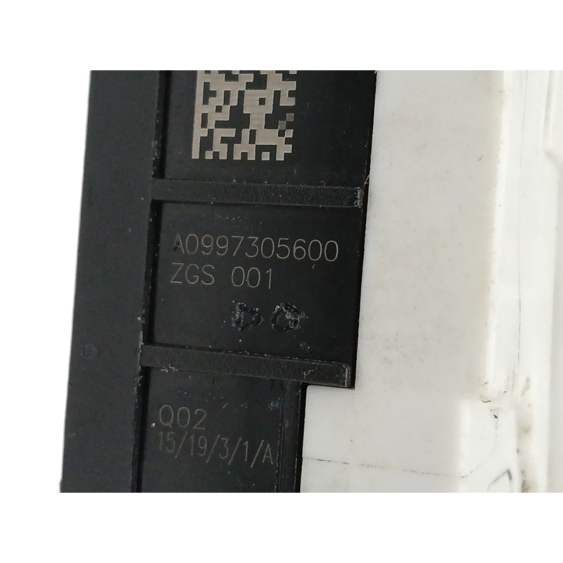 CERRADURA PUERTA TRASERA DERECHA
