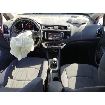 kia rio del año 2017