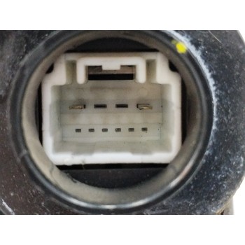 Recambio de cerradura puerta delantera derecha para toyota auris 2.2 d-cat referencia OEM IAM   