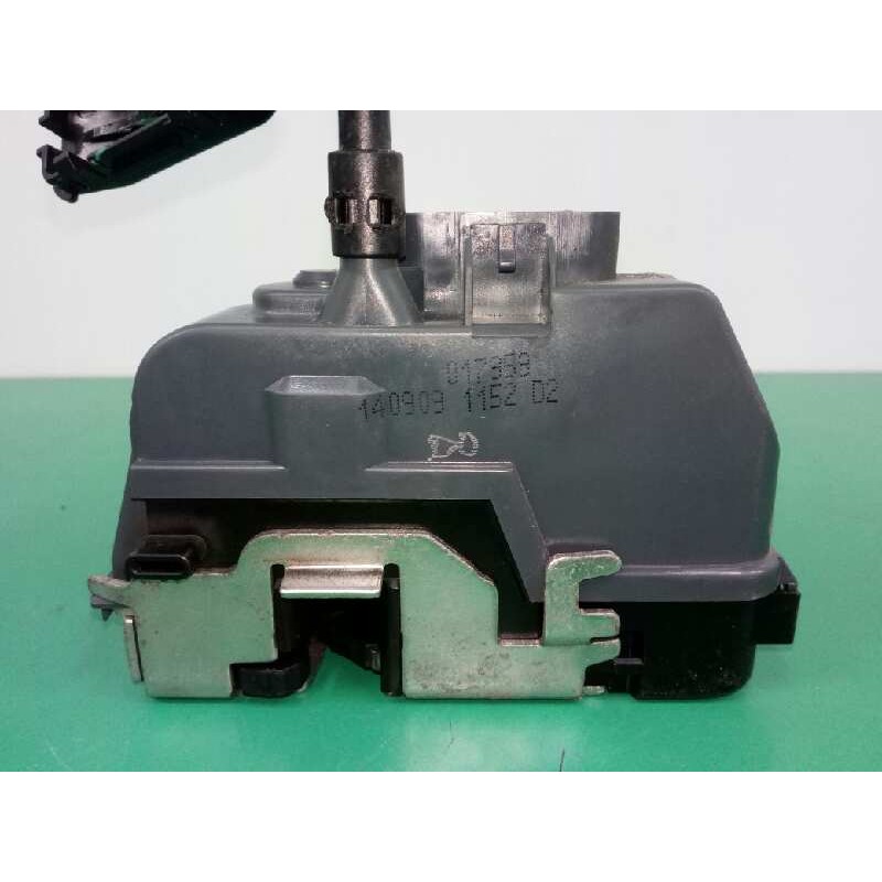 CERRADURA PUERTA TRASERA DERECHA