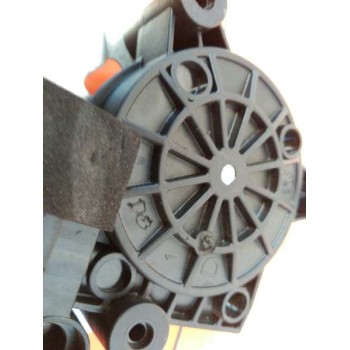 Recambio de elevalunas delantero derecho para nissan primastar (x83) monovolumen 9 plazas largo batalla 3,07t referencia OEM IAM