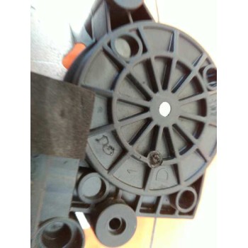 Recambio de elevalunas delantero derecho para nissan primastar (x83) monovolumen 9 plazas largo batalla 3,07t referencia OEM IAM