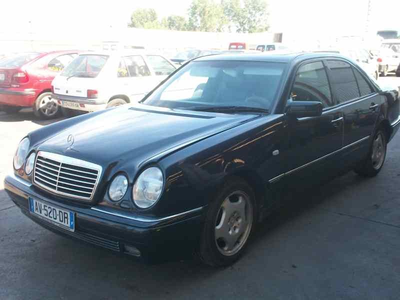 MERCEDES-BENZ CLASE E (W210) BERLINA DIESEL