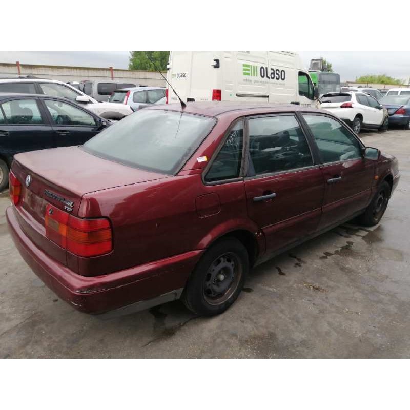 VOLKSWAGEN PASSAT BERLINA (3A2) 1994