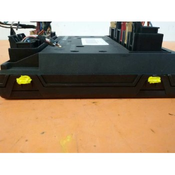 Recambio de caja reles / fusibles para volkswagen polo (9n1) conceptline referencia OEM IAM 6Q0937049B 5WK48212 