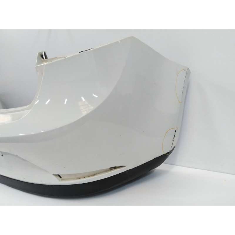 PARAGOLPES TRASERO