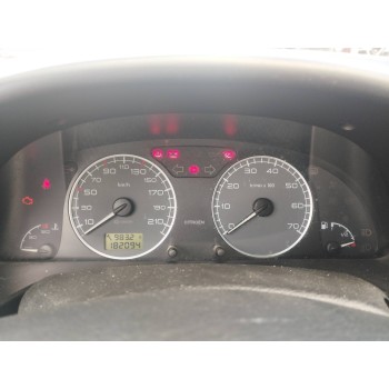 citroën xsara berlina del año 2004