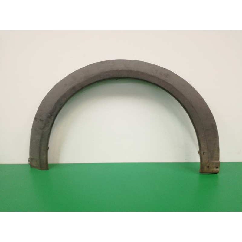 Recambio de aletin delantero izquierdo para ford transit connect (tc7) furg. referencia OEM IAM 2T14A278L01A  