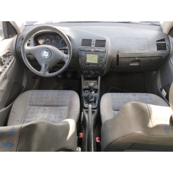 seat cordoba berlina (6k2) del año 2002