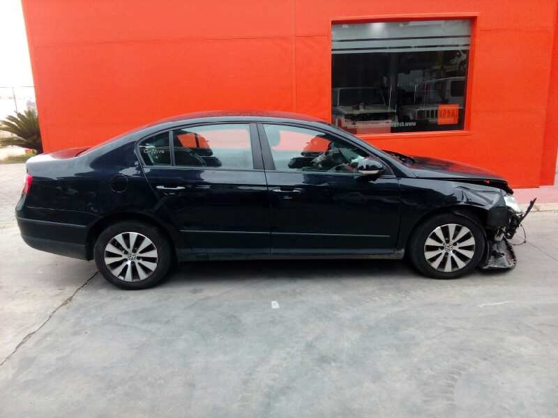 VOLKSWAGEN PASSAT BERLINA (3C2)