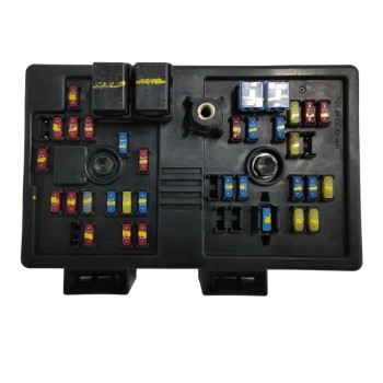 Recambio de caja reles / fusibles para chevrolet captiva 2.0 diesel cat referencia OEM IAM 96821082  
