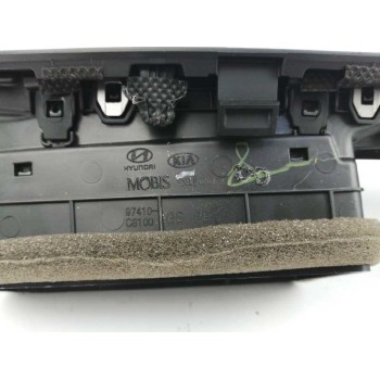 Recambio de rejilla aireadora para hyundai i20 ii (gb, ib) 1.0 t-gdi referencia OEM IAM 84740C8AB0 CENTRAL 97410C8100