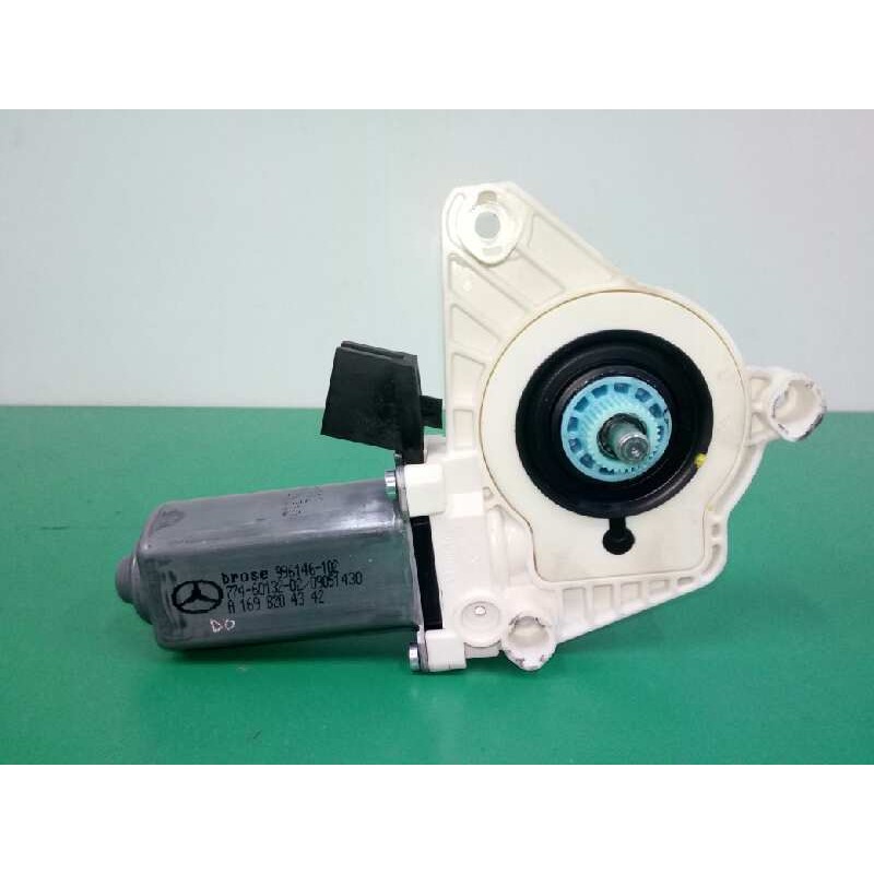 Recambio de motor elevalunas delantero izquierdo para mercedes-benz clase a (w169) a 180 cdi (169.007) referencia OEM IAM A16982