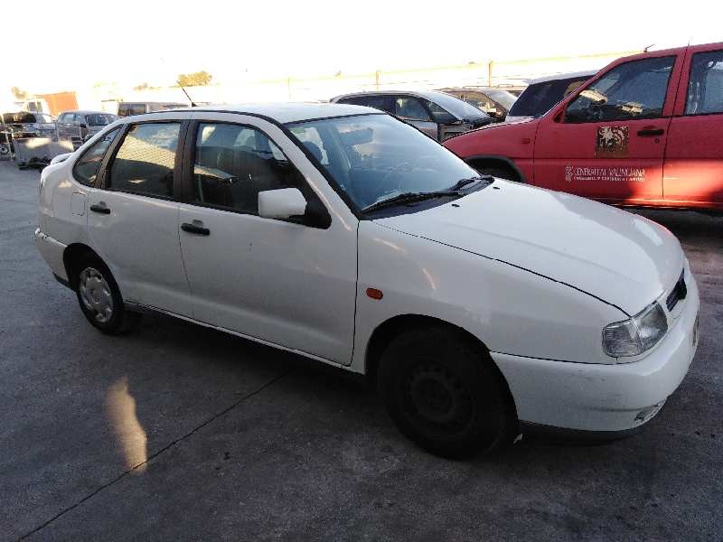 SEAT CORDOBA BERLINA (6K2)