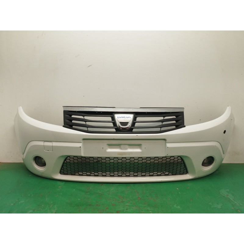Recambio de paragolpes delantero para dacia sandero (bs_) 1.2 16v referencia OEM IAM   