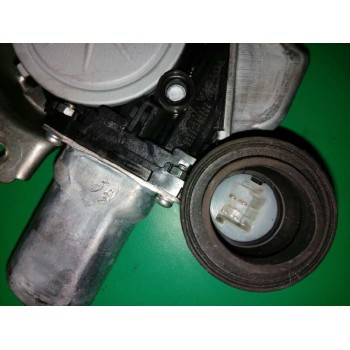 Recambio de elevalunas trasero derecho para toyota prius (nhw30) executive referencia OEM IAM TIJERA 8571047080 CACOMUNES