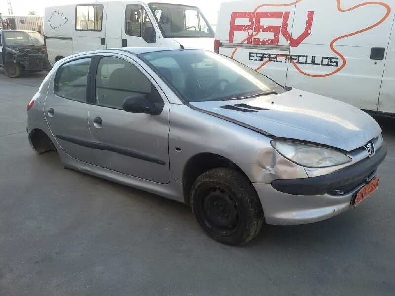 PEUGEOT 206 BERLINA