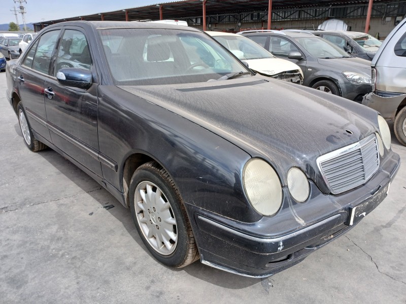 mercedes-benz clase e (w210) berlina diesel del año 2000