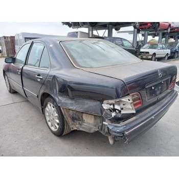 mercedes-benz clase e (w210) berlina diesel del año 2000
