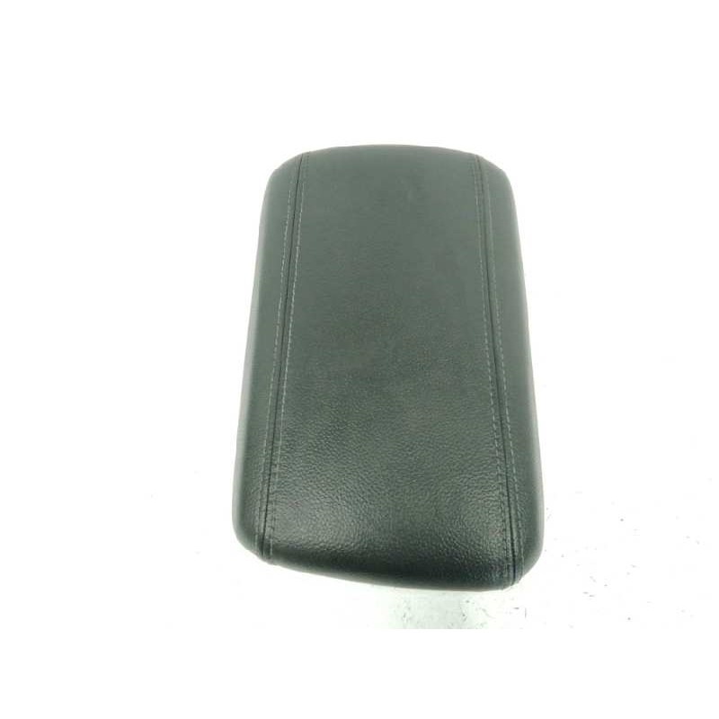 Recambio de apoyabrazos central para kia optima 1.7 crdi cat referencia OEM IAM 84660D4400FF4 SOLO LA TAPA 