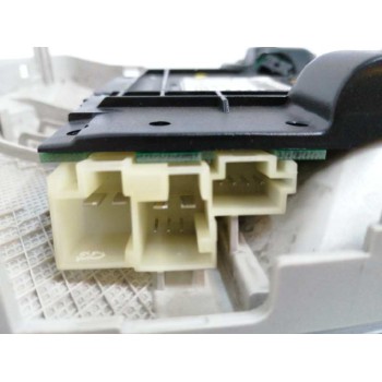 Recambio de luz interior para mercedes-benz clase a (w169) 2.0 cdi cat referencia OEM IAM A1698201423  