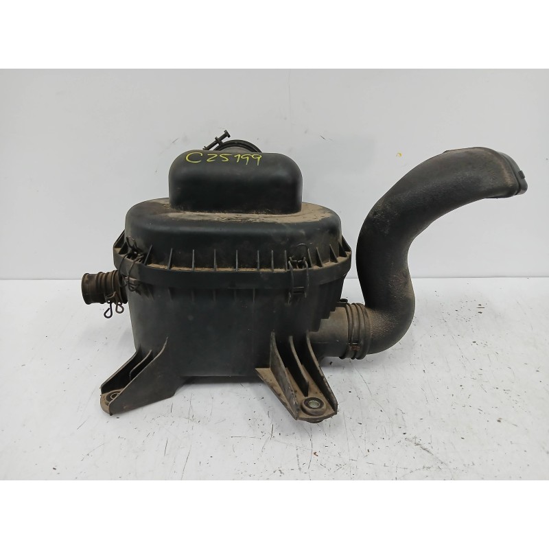 Recambio de filtro aire para hyundai h 1 2.5 turbodiesel cat referencia OEM IAM   