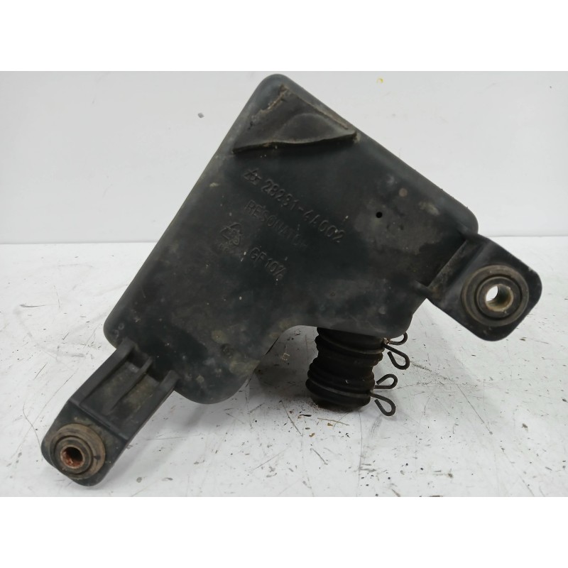 Recambio de filtro aire para hyundai h 1 2.5 turbodiesel referencia OEM IAM 282314A002  