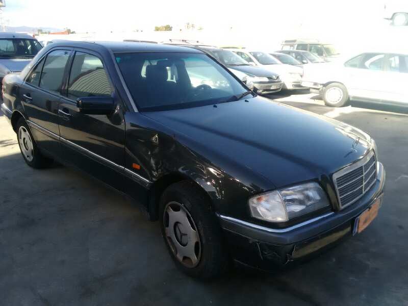 MERCEDES-BENZ CLASE C (W202) BERLINA