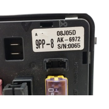 Recambio de caja reles / fusibles para ssangyong kyron 2.0 xdi 4x4 referencia OEM IAM 08J05D AK6972 