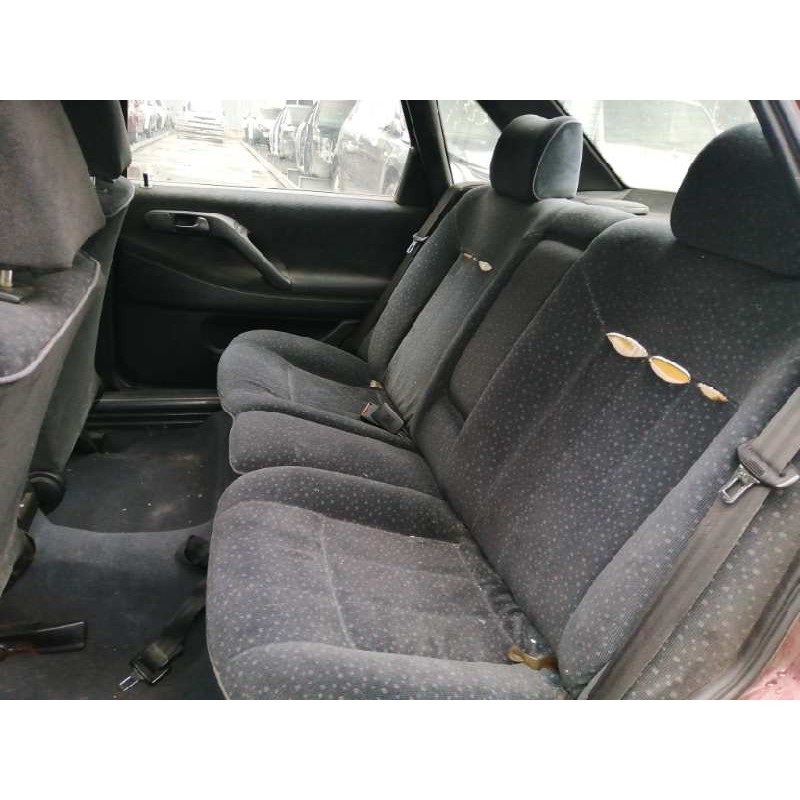 VOLKSWAGEN PASSAT BERLINA (3A2) 1994