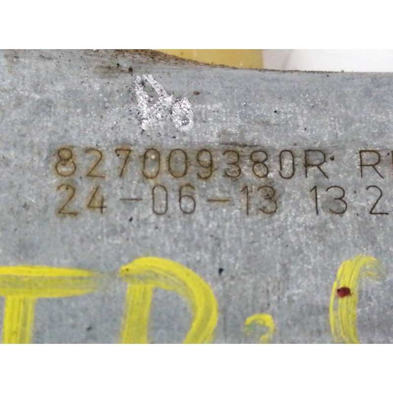 ELEVALUNAS TRASERO DERECHO