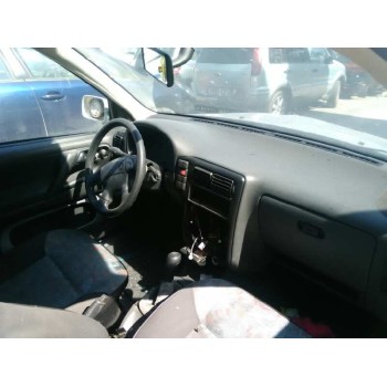 volkswagen polo berlina (6n1) del año 1999