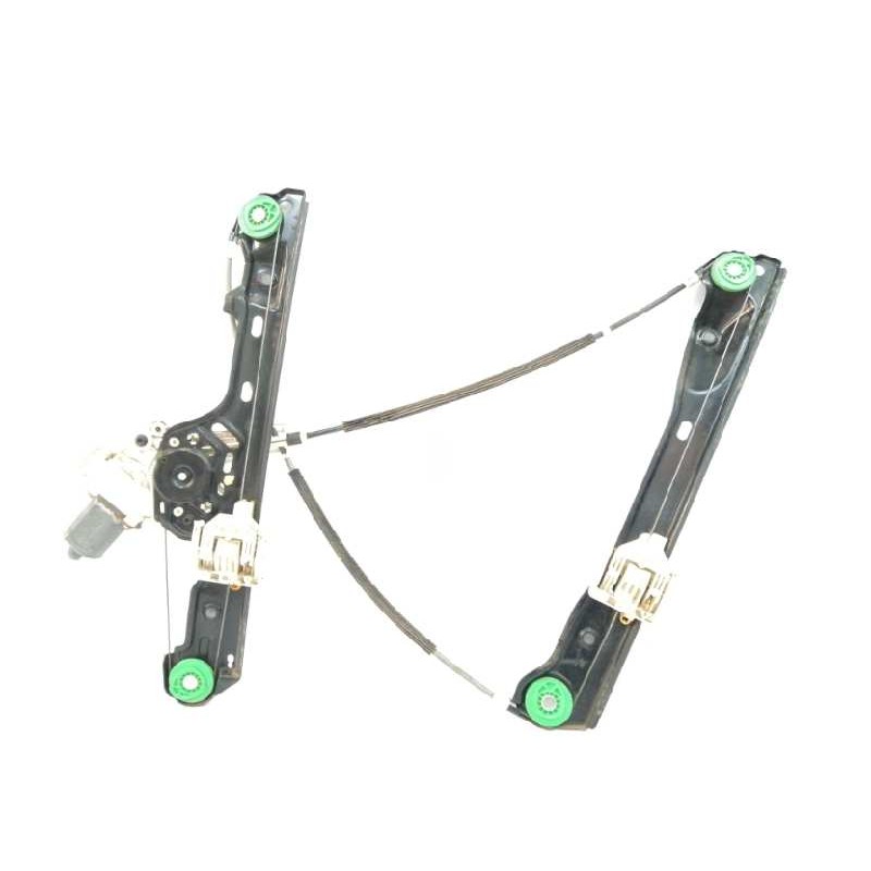 Recambio de elevalunas delantero izquierdo para bmw serie 1 berlina (e81/e87) 2.0 turbodiesel cat referencia OEM IAM FUNDA 70677