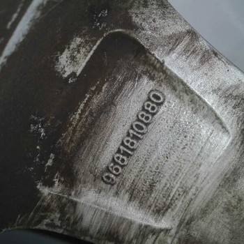 Recambio de llanta para citroën c3 picasso sx referencia OEM IAM 9681810880 6JX16CH4-23 HL44064A