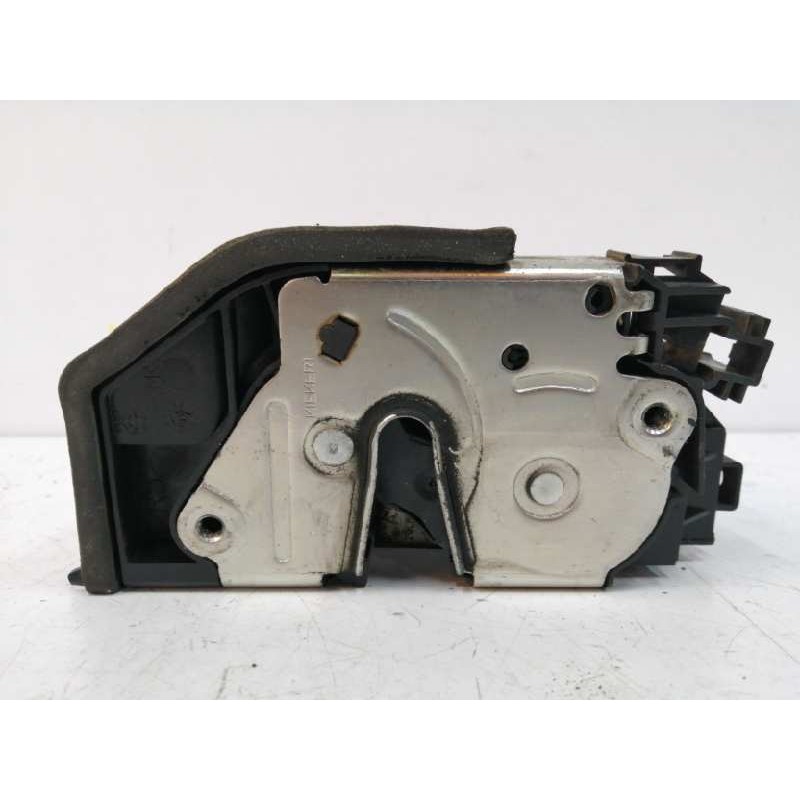 Recambio de cerradura puerta delantera derecha para bmw serie 1 berlina (e81/e87) 2.0 turbodiesel cat referencia OEM IAM 7202146