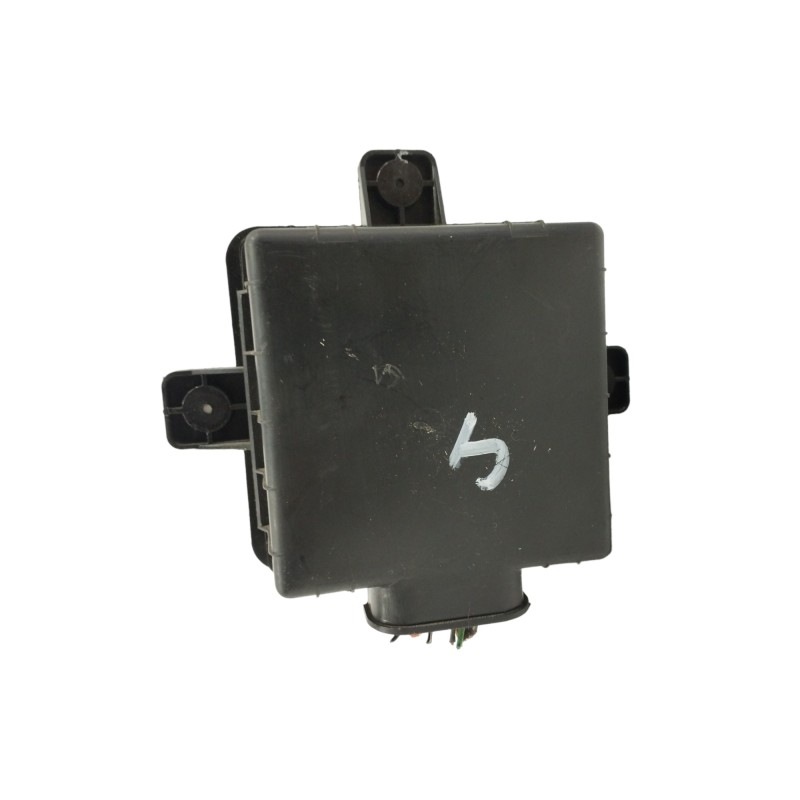 CAJA RELES / FUSIBLES