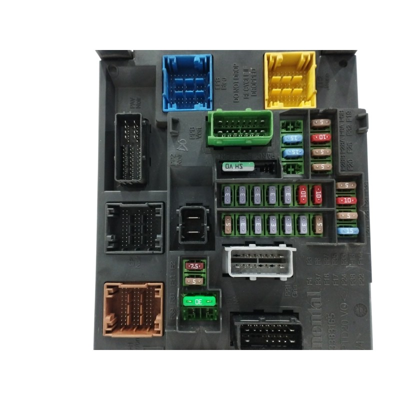 CAJA RELES / FUSIBLES S180204004B