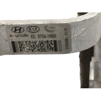 Recambio de condensador / radiador aire acondicionado para kia cee´d 2.0 crdi referencia OEM IAM 976061H600  