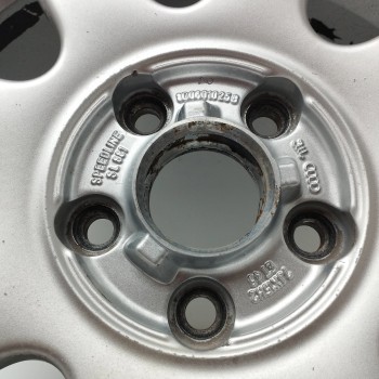 Recambio de llanta para audi a4 berlina (b5) 1.9 tdi referencia OEM IAM 8D0601025B 7JX15H2 ET45 5H 5X110